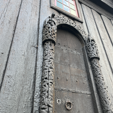 Lom stave church