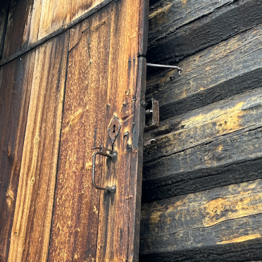 Lom stave church