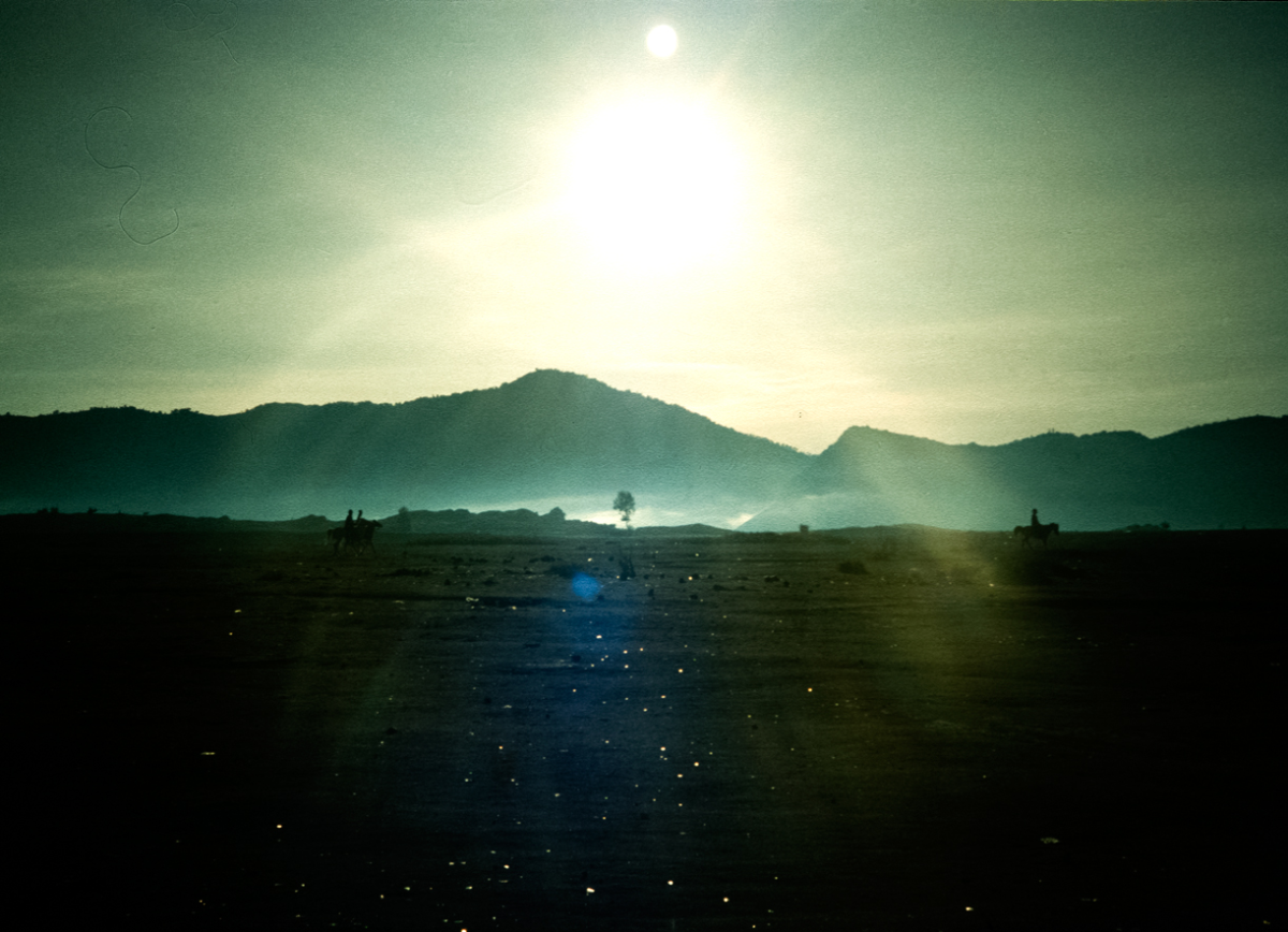 the road to mount Doom / Bromo