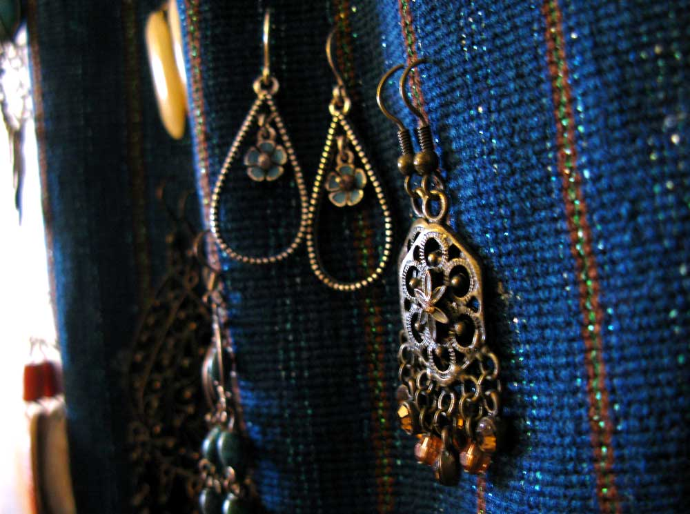 earrings