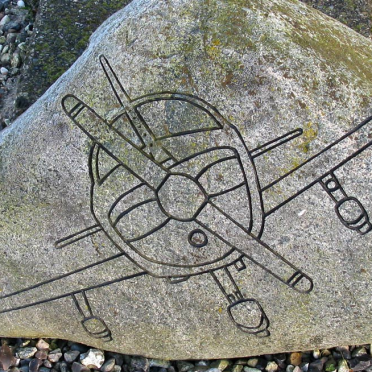 fly_10_rock