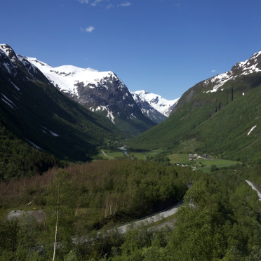 leaving hjørundfjorden