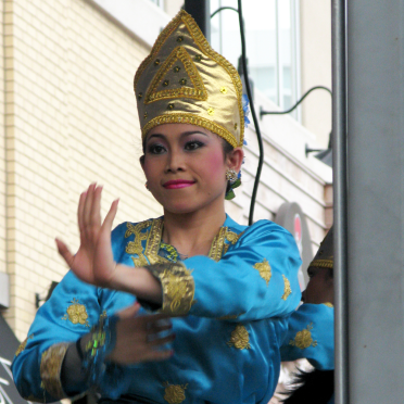 sumatran dancers