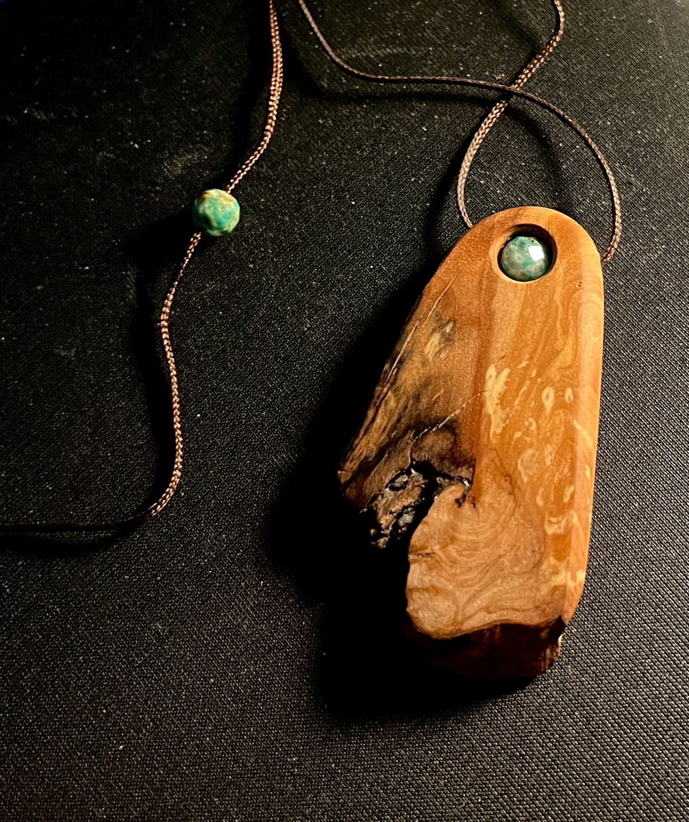 apple wood and pearl